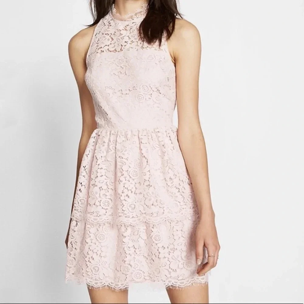 NWT - EXPRESS - Pink dress - size 6 - Picture 1 of 2
